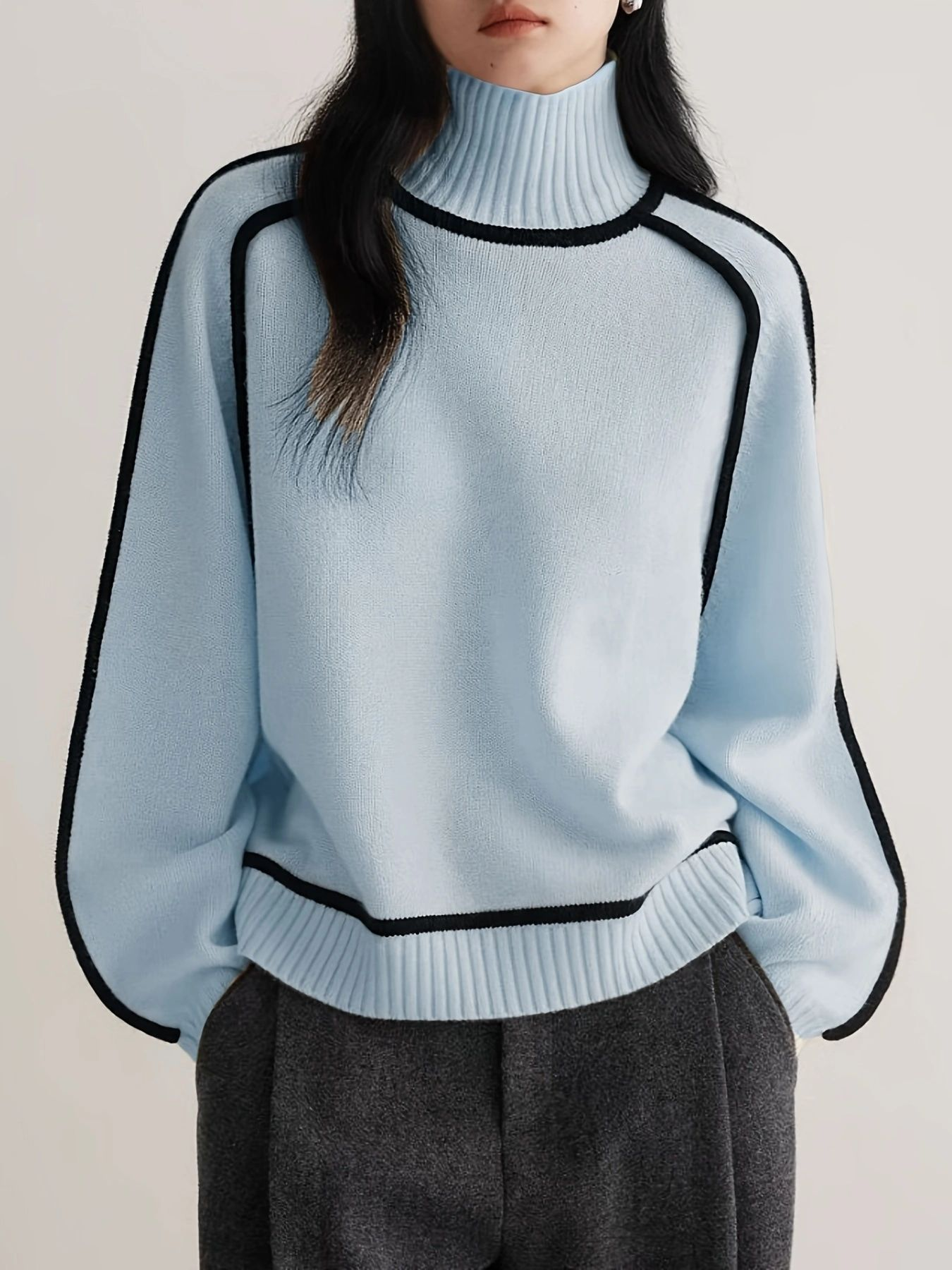 Claire | Elegant Turtleneck