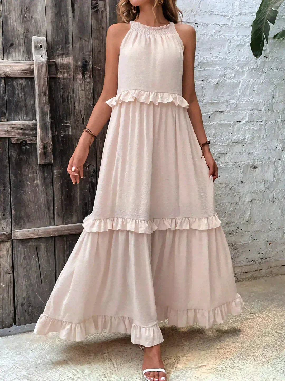 Lorena | Halterneck Dress With Ruffles and Pockets