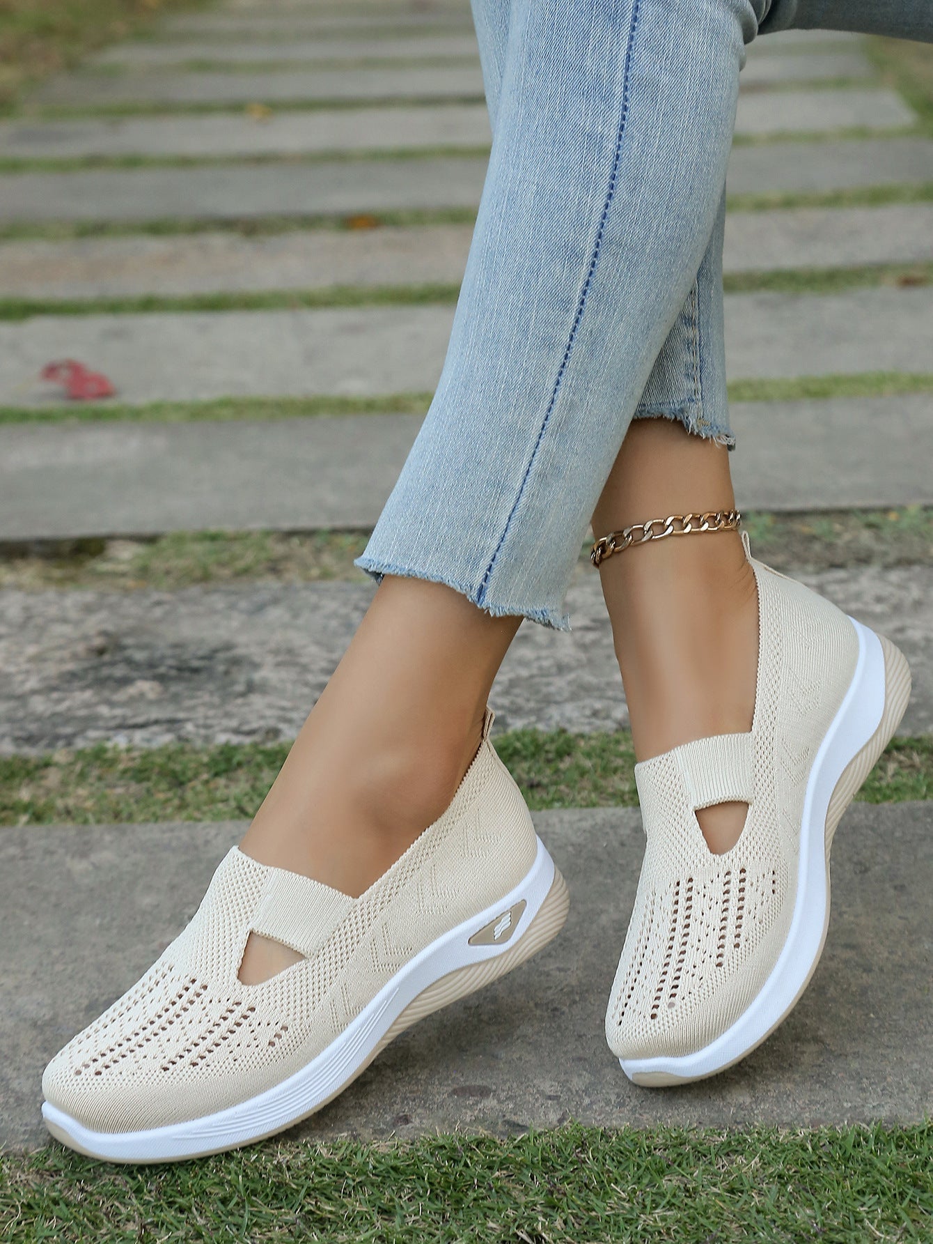 Avery | Breathable Slip-On Comfort Sneakers