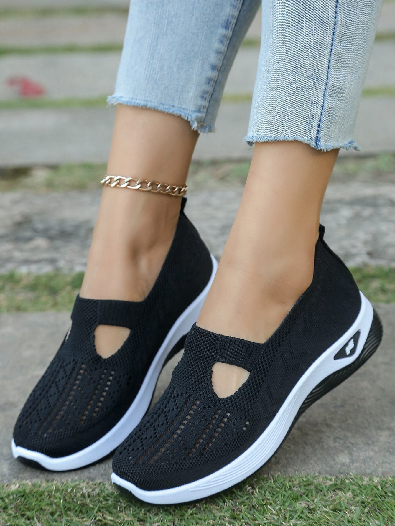 Avery | Breathable Slip-On Comfort Sneakers
